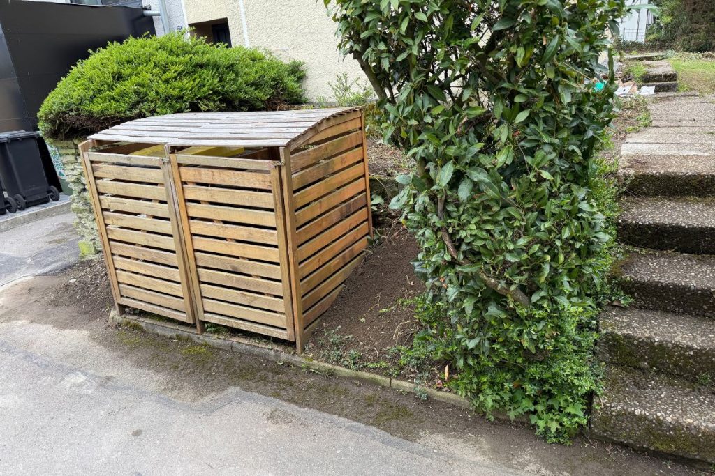 Gepflegter Garten nach der Gartenarbeit am Bodensee