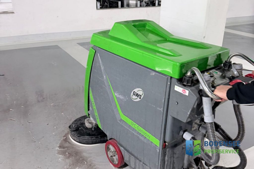 Gewerbliche Garagenreinigung am Bodensee